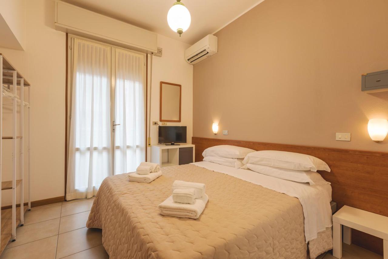 Hotel Clift Cervia Esterno foto
