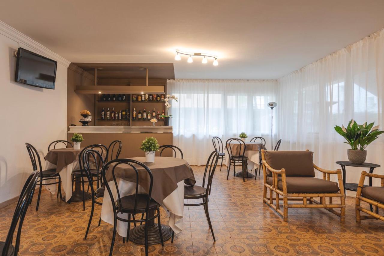 Hotel Clift Cervia Esterno foto