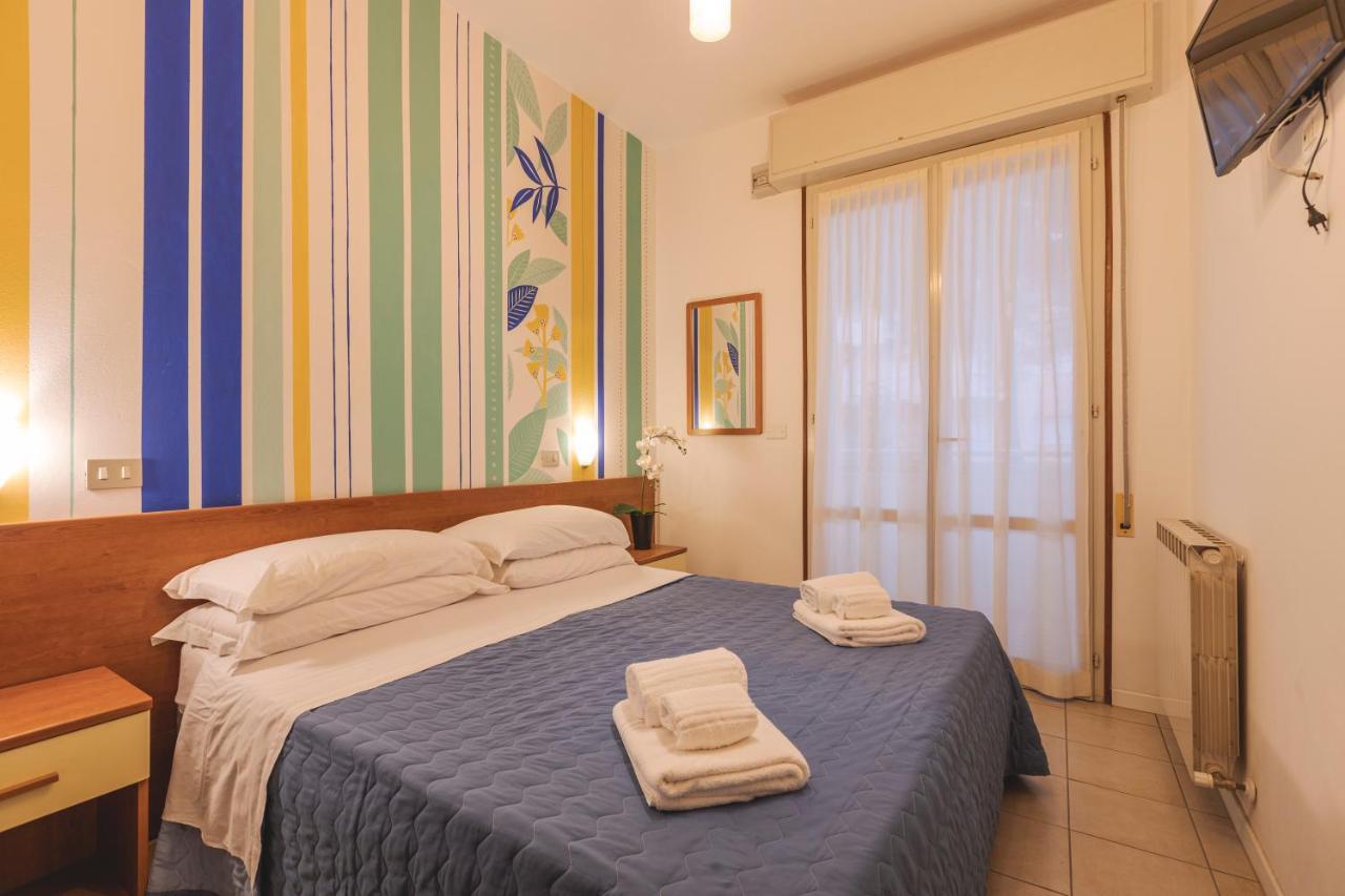 Hotel Clift Cervia Esterno foto