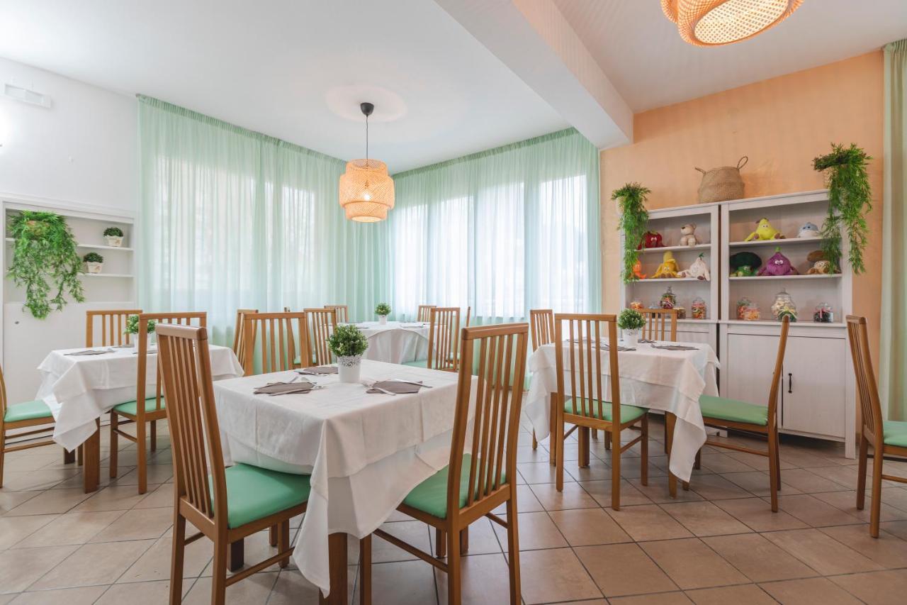 Hotel Clift Cervia Esterno foto