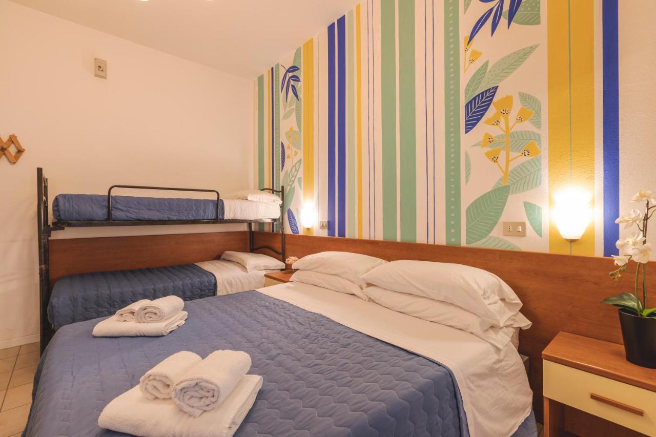 Hotel Clift Cervia Esterno foto